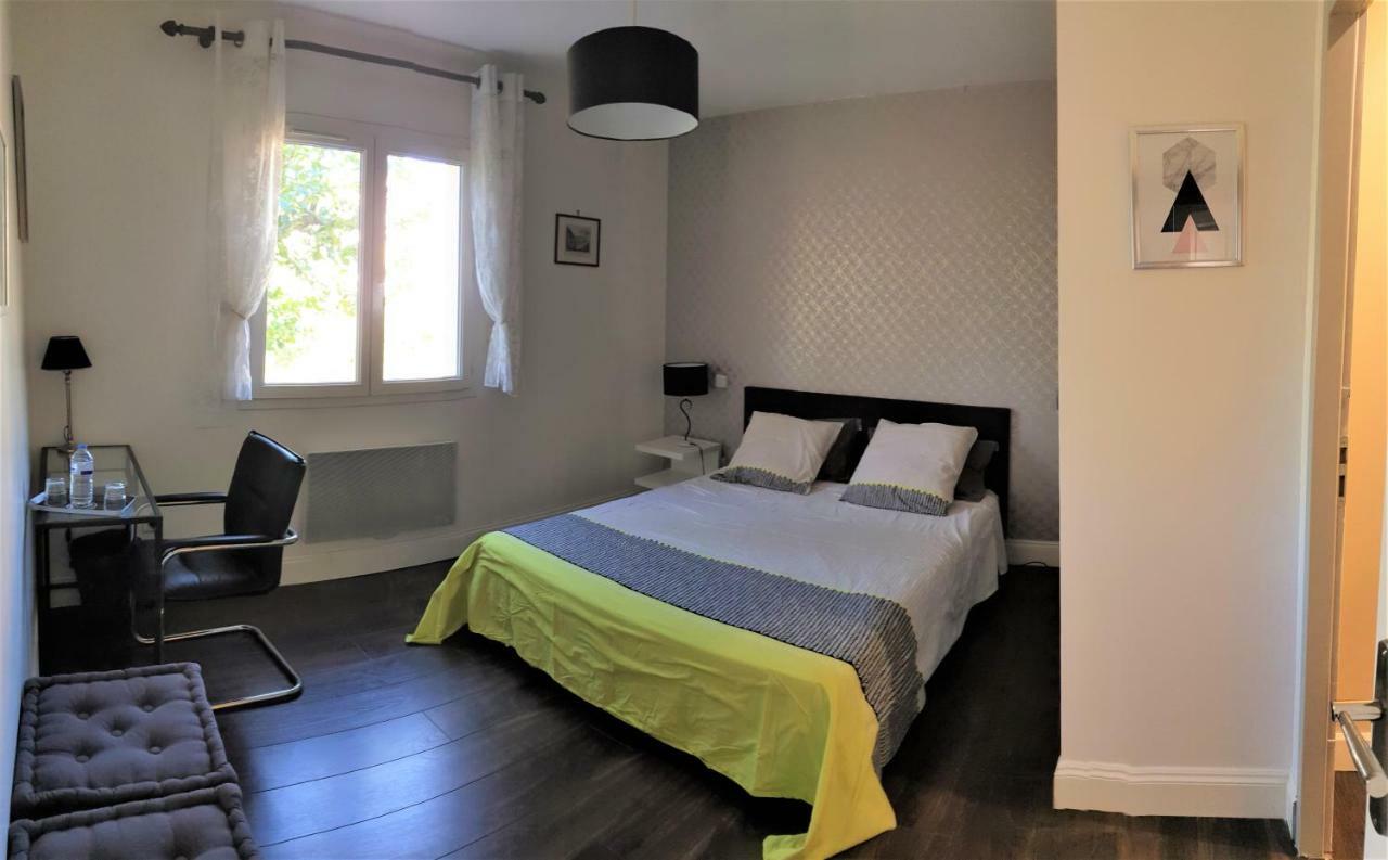 לינה וארוחת בוקר Lecques La Vivienda מראה חיצוני תמונה